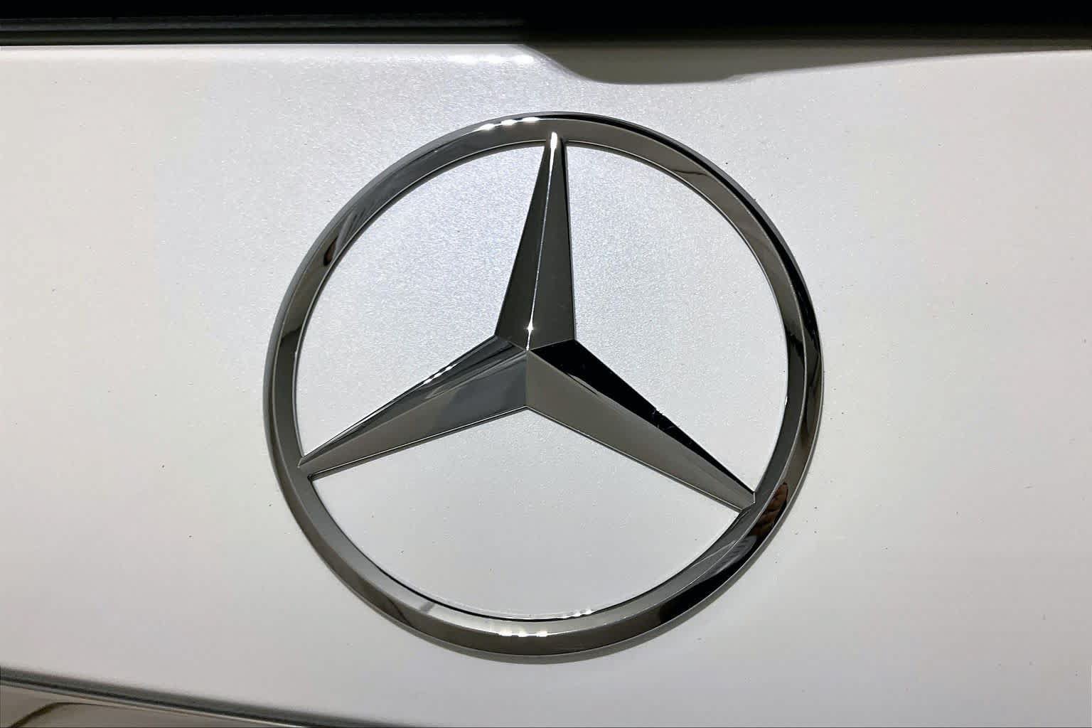 Used 2026 Mercedes-Benz GLS 63 AMG 4MATIC image 32