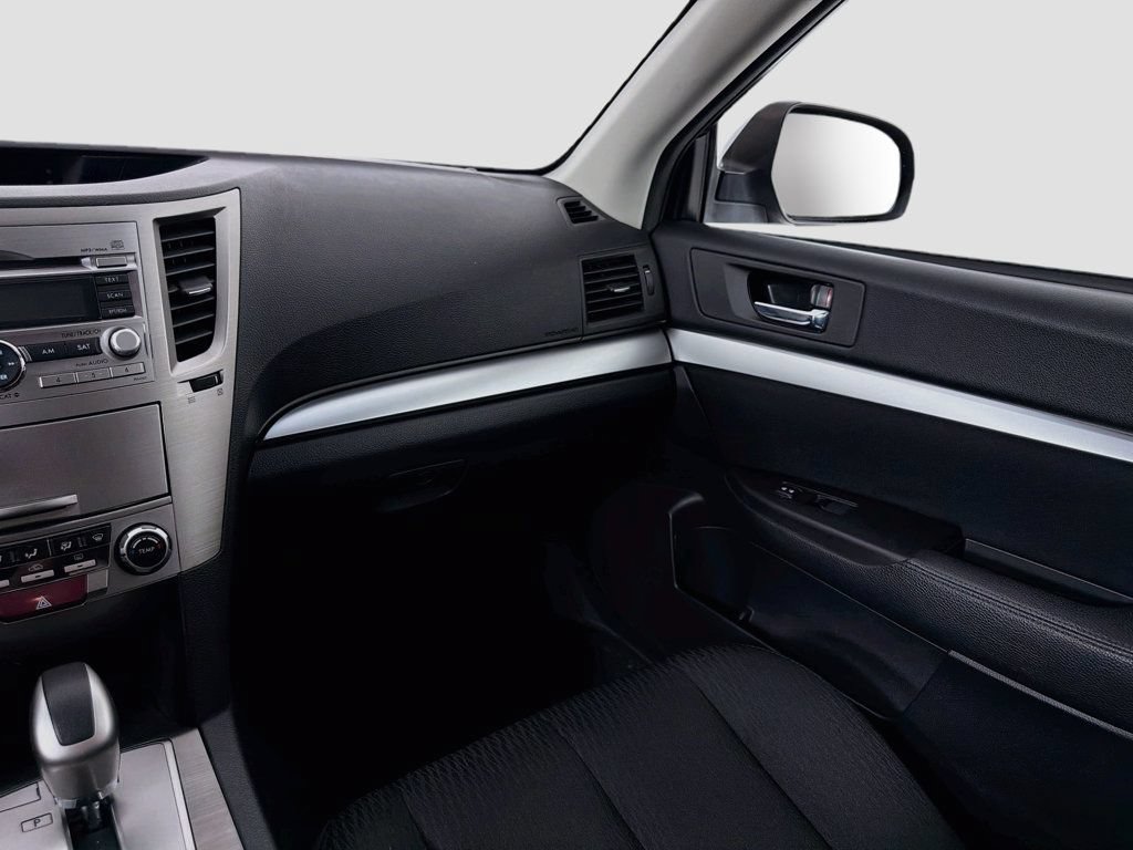 Used 2011 Subaru Outback 2.5i Premium w/ All-Weather Pkg AWD/4WD image 21