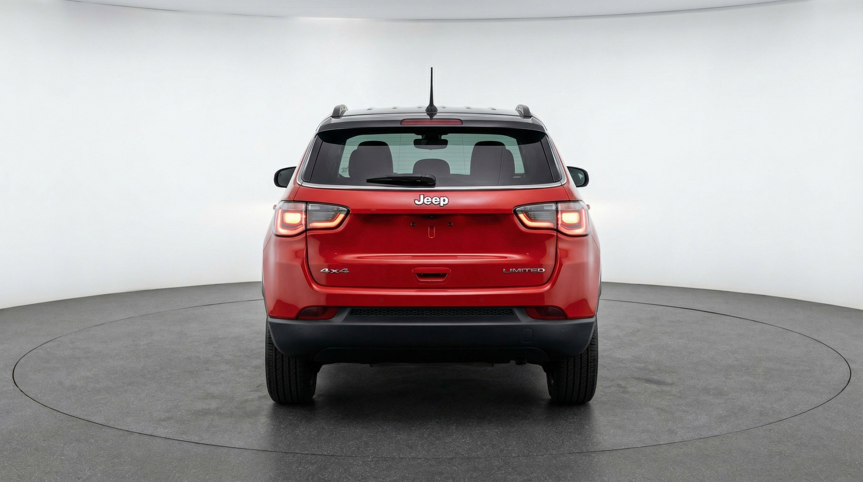 Used 2025 Jeep Compass Limited image 7