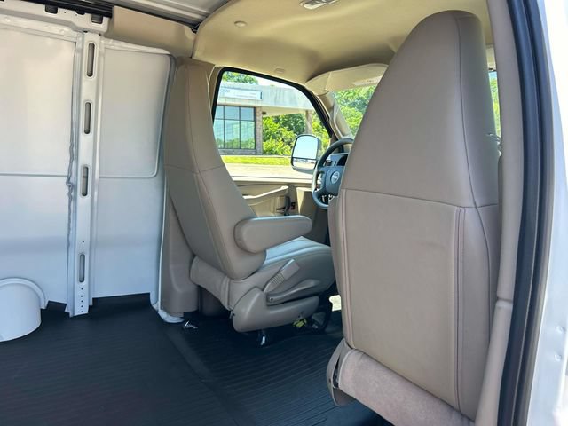 New 2026 GMC Savana 2500 w/ Driver Convenience Package RWD image 16