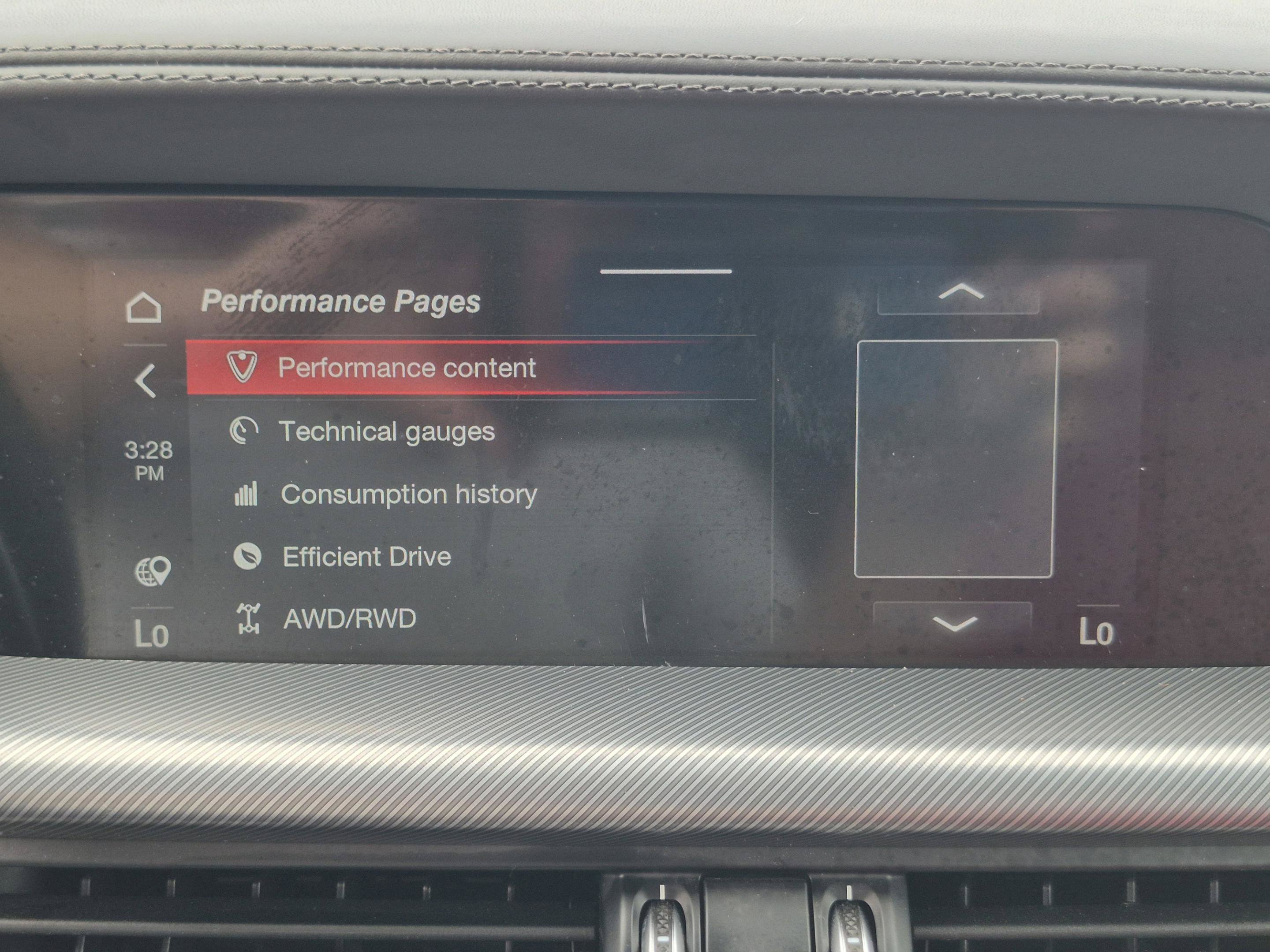 Used 2024 Alfa Romeo Stelvio Veloce AWD/4WD image 39