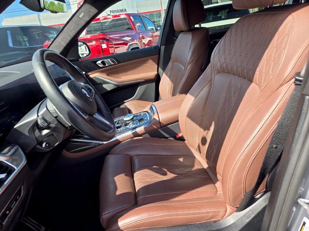 Used 2026 BMW X7 M60i AWD/4WD image 9