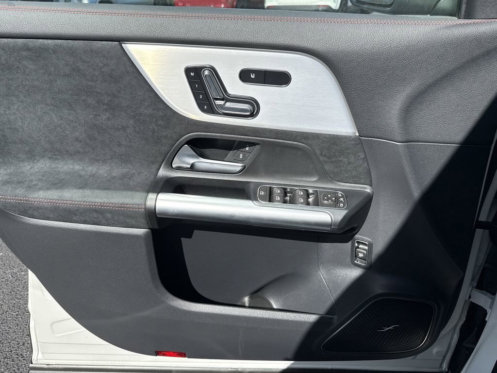 New 2025 Mercedes-Benz GLA 35 AMG 4MATIC image 21
