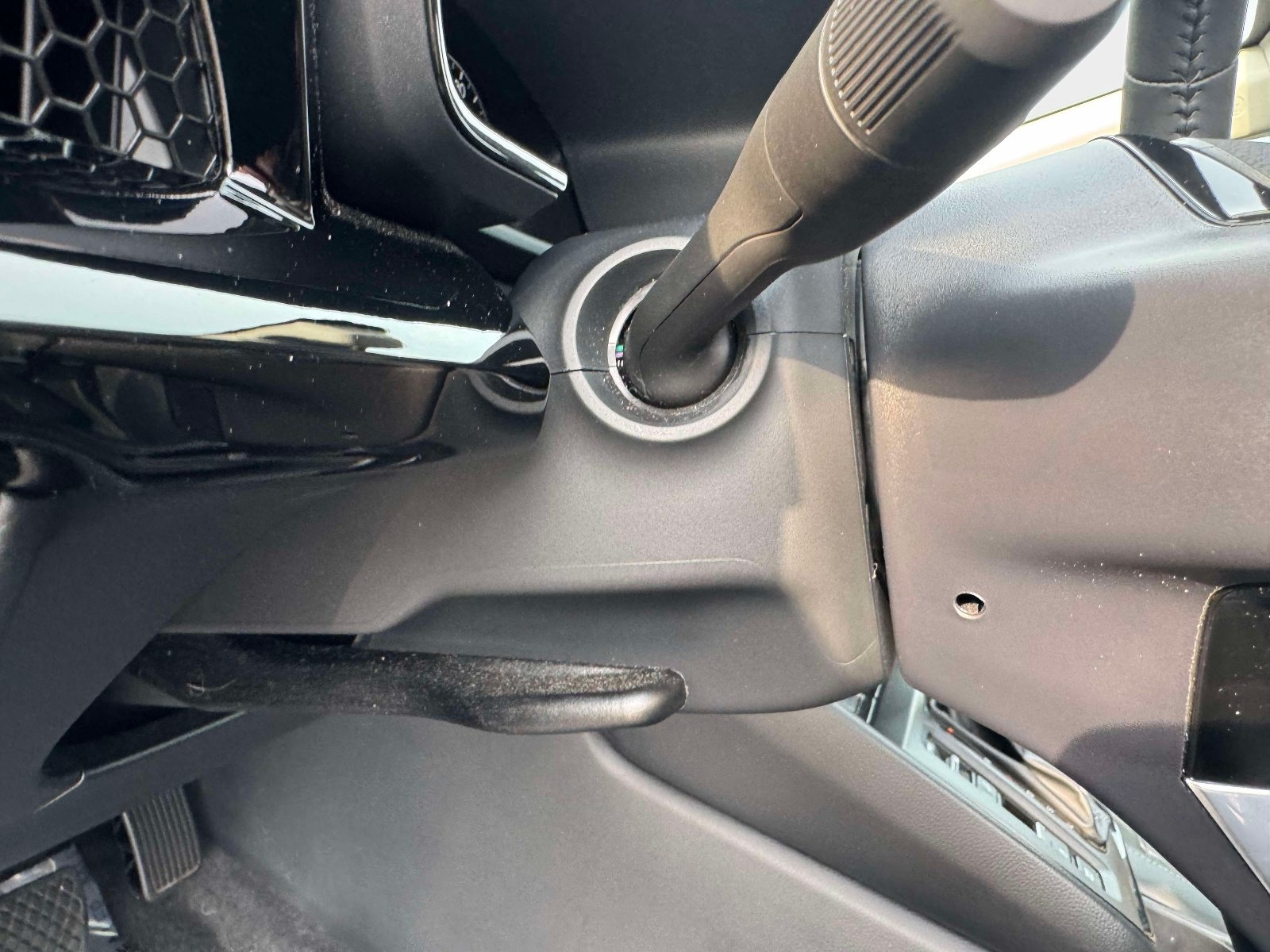 Used 2025 Honda CR-V EX-L image 28