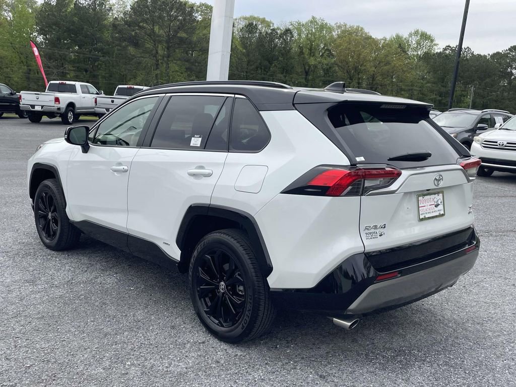 Used 2025 Toyota RAV4 XSE image 4