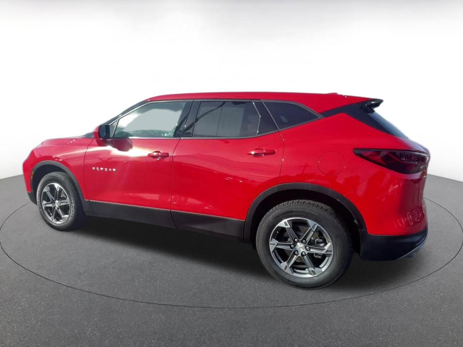 Used 2025 Chevrolet Blazer LT image 10