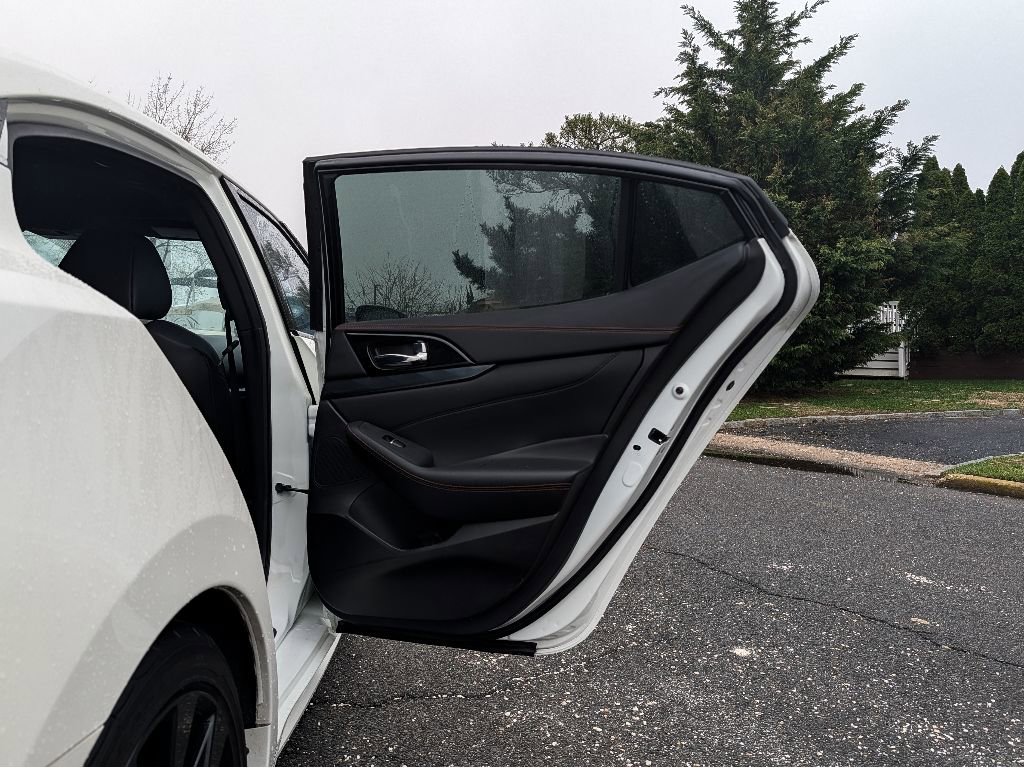 Used 2023 Nissan Maxima SR w/ Sport Mat Group image 12