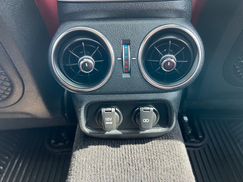 Used 2019 Kia Stinger GT1 AWD/4WD image 25