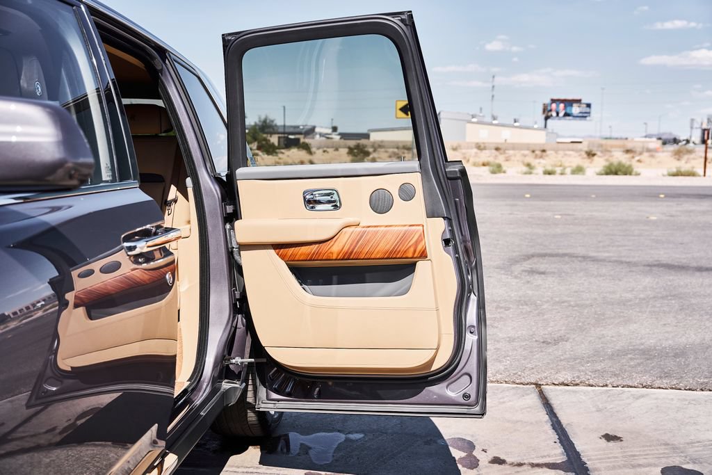 Used 2020 Rolls-Royce Cullinan AWD/4WD image 21