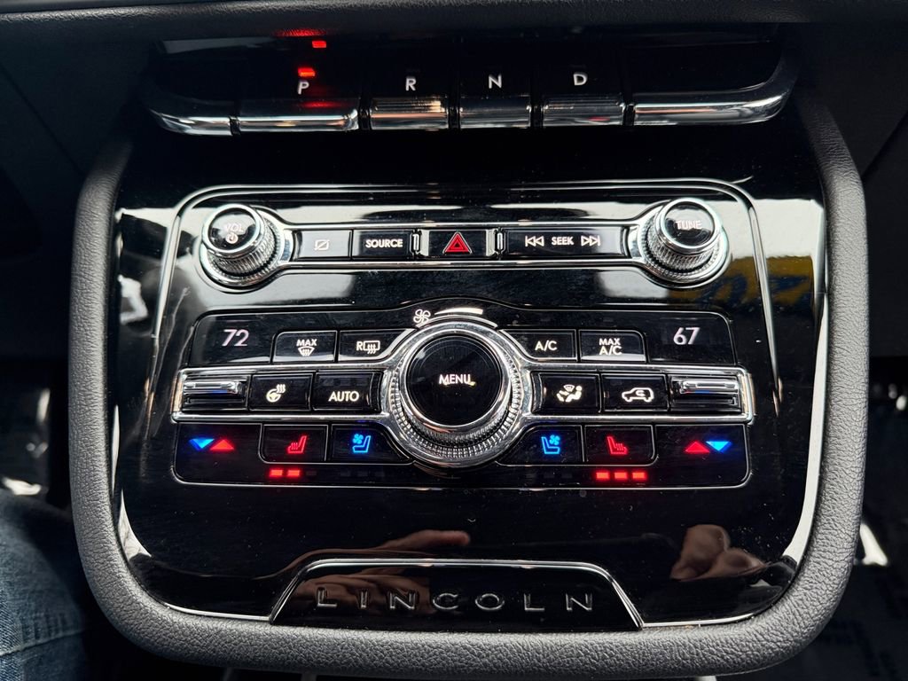Used 2020 Lincoln Corsair AWD w/ Equipment Group 101A image 18