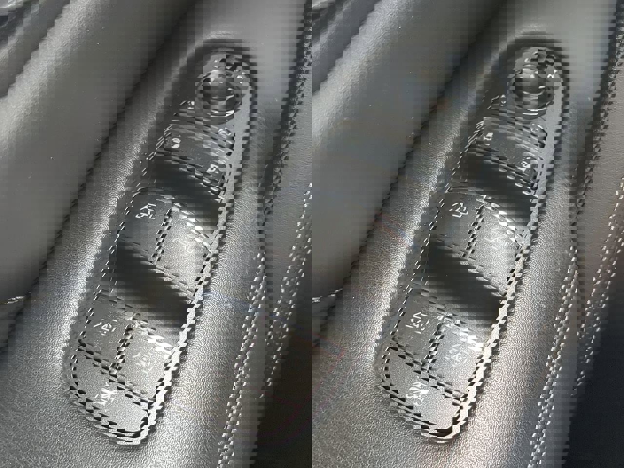 Used 2024 INFINITI QX80 Luxe image 26