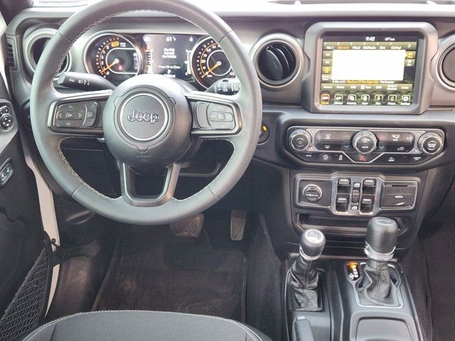 Used 2023 Jeep Wrangler Unlimited Sport image 27