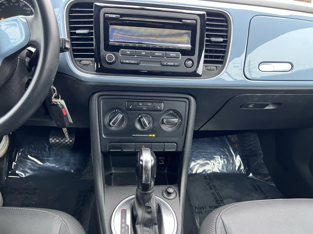 Used 2013 Volkswagen Beetle 2.5 image 19