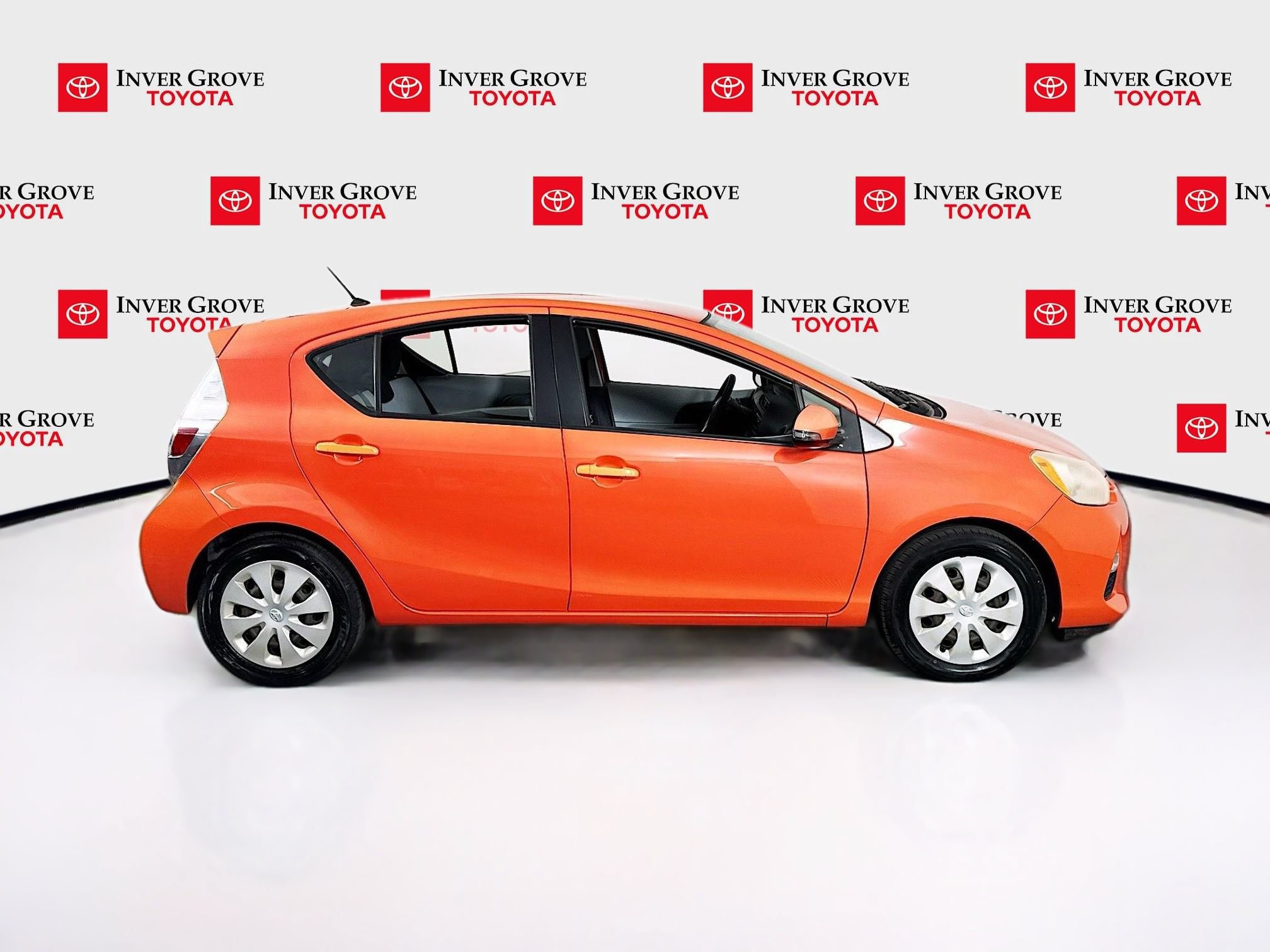 Used 2012 Toyota Prius C One FWD image 4