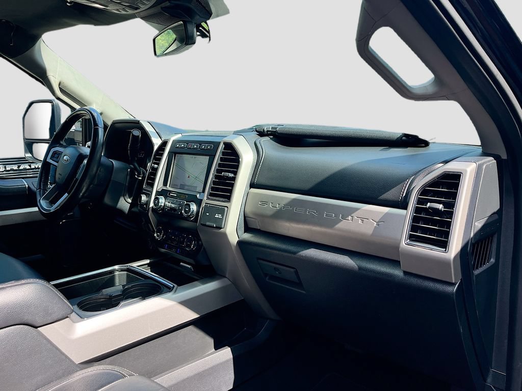 Used 2021 Ford F250 Lariat w/ Lariat Ultimate Package AWD/4WD image 29