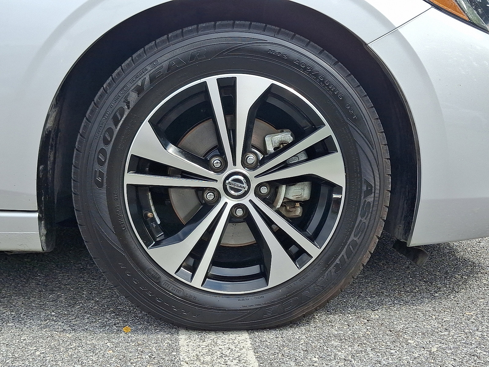 Used 2023 Nissan Sentra SV image 8