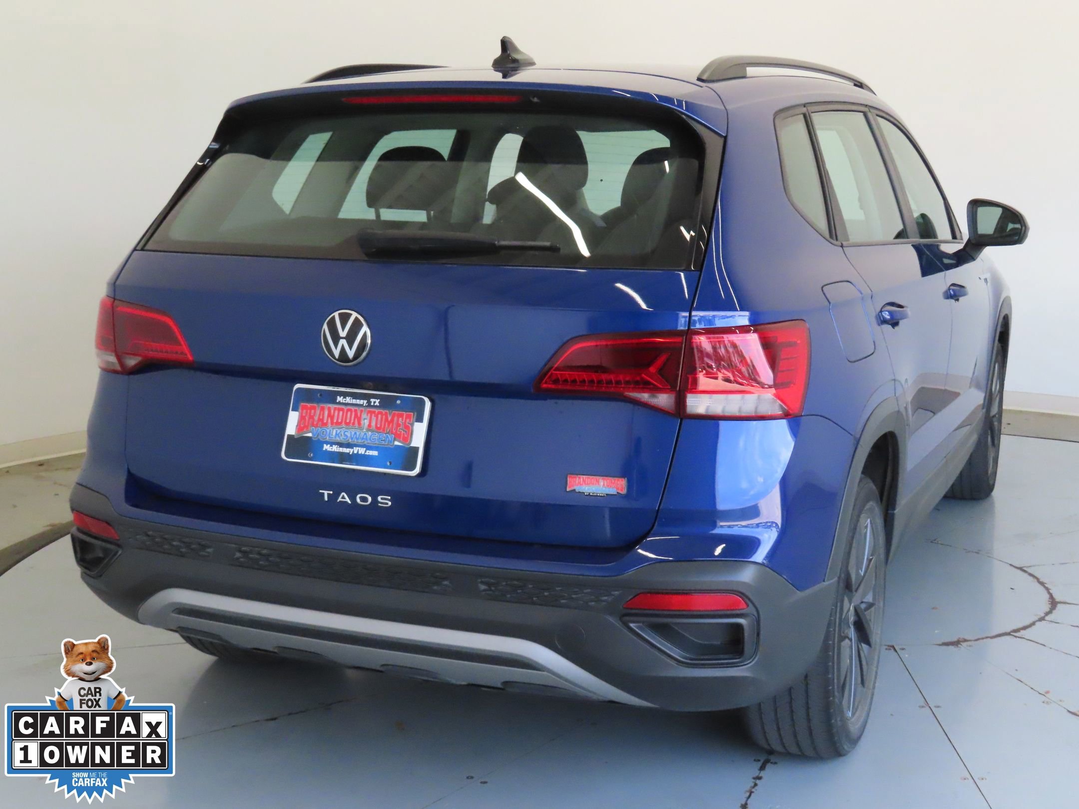 Used 2023 Volkswagen Taos S FWD image 4
