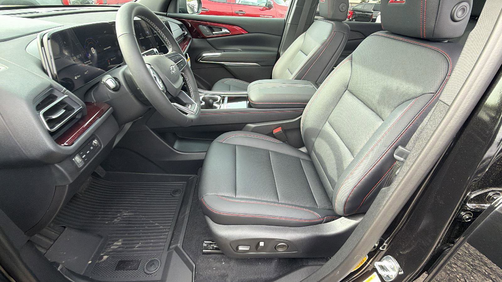 New 2026 Chevrolet Traverse Z71 w/ Driver Confidence Package image 13