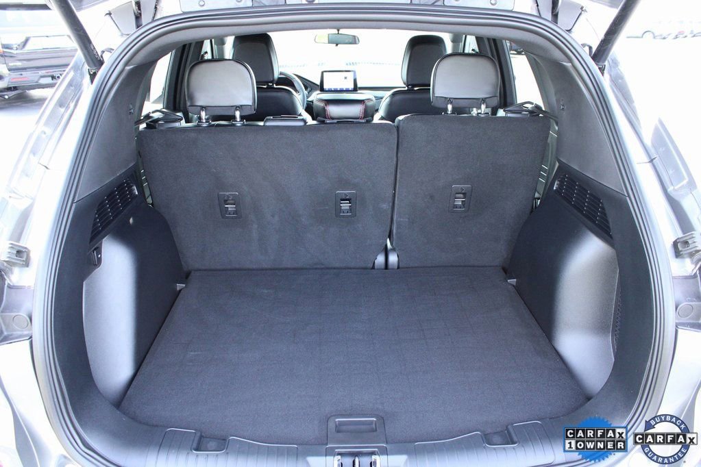 Used 2024 Ford Escape ST-Line w/ Cold Weather Package image 10