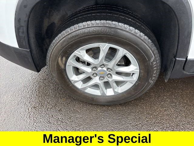 Used 2023 Chevrolet Traverse LS w/ Safety Package image 44