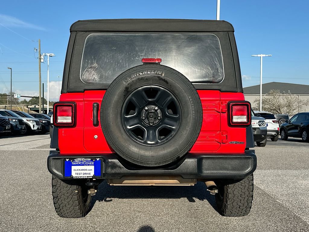 Used 2018 Jeep Wrangler Unlimited Sport image 15