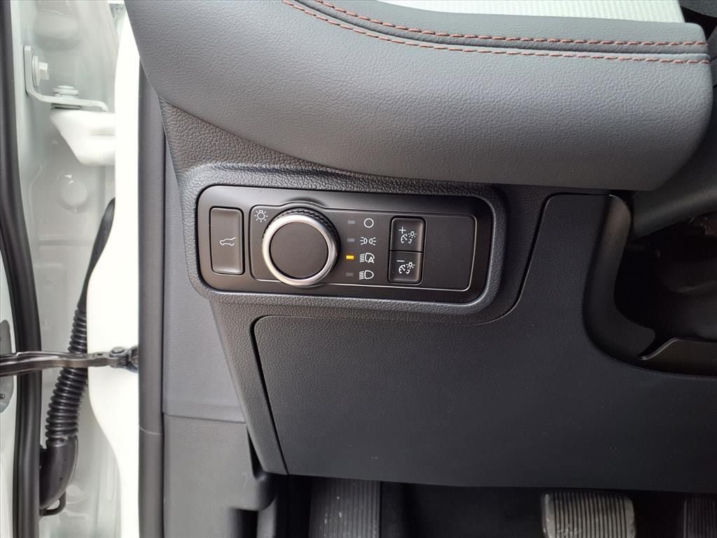 New 2026 Ford Explorer Active RWD image 17
