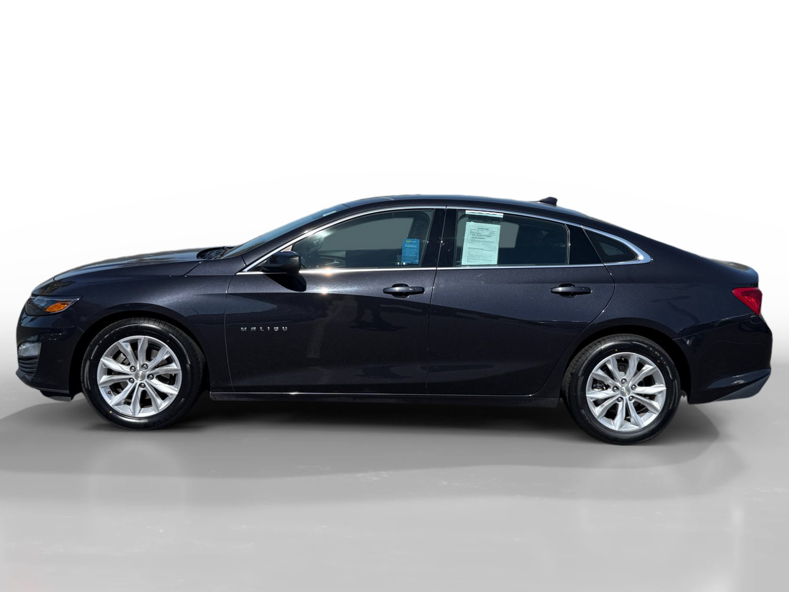 Used 2023 Chevrolet Malibu LT FWD image 2