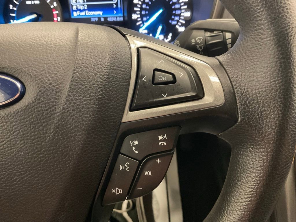 Used 2017 Ford Fusion SE image 21