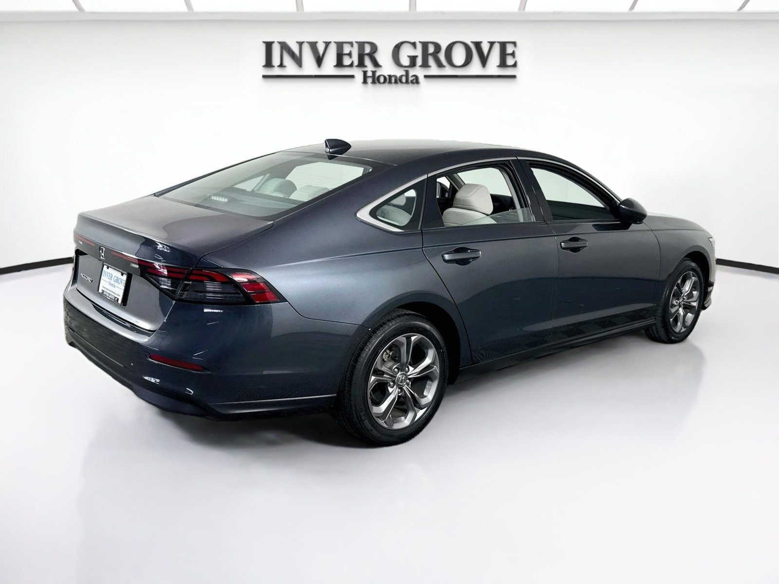 Certified 2023 Honda Accord EX image 5