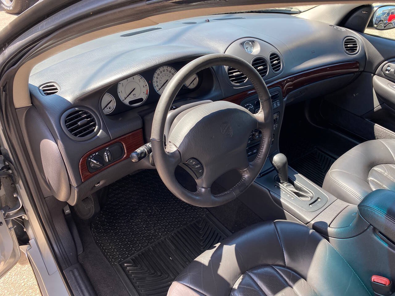 Used 2000 Chrysler 300M FWD image 24