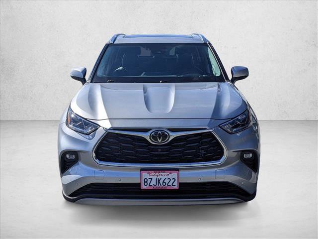 Used 2022 Toyota Highlander Platinum video 2