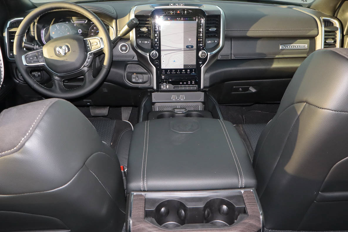 New 2027 RAM 3500 Laramie AWD/4WD image 23