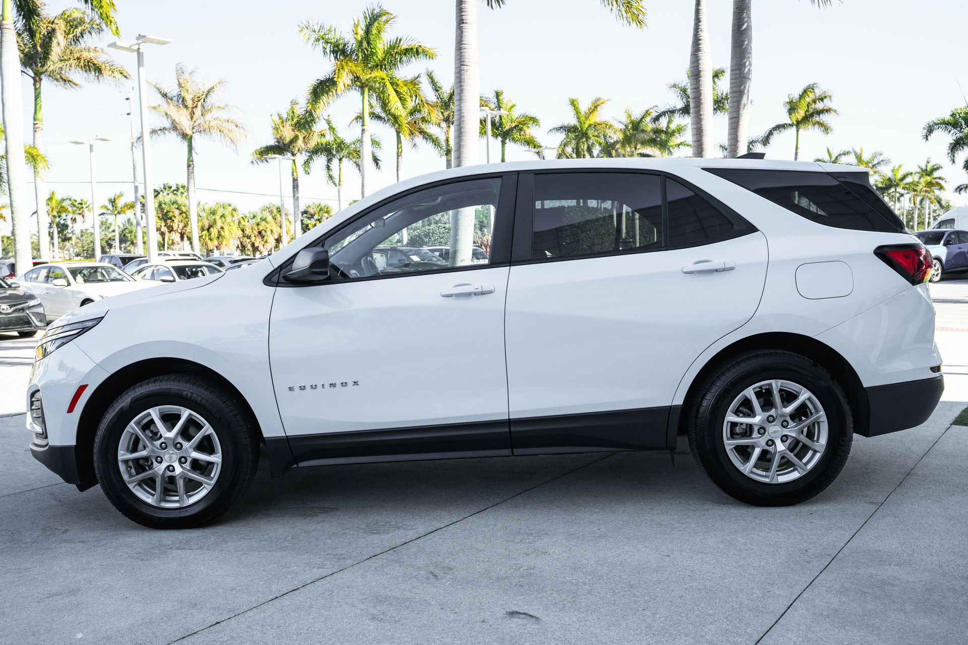 Used 2023 Chevrolet Equinox LS w/ LS Convenience Package image 21