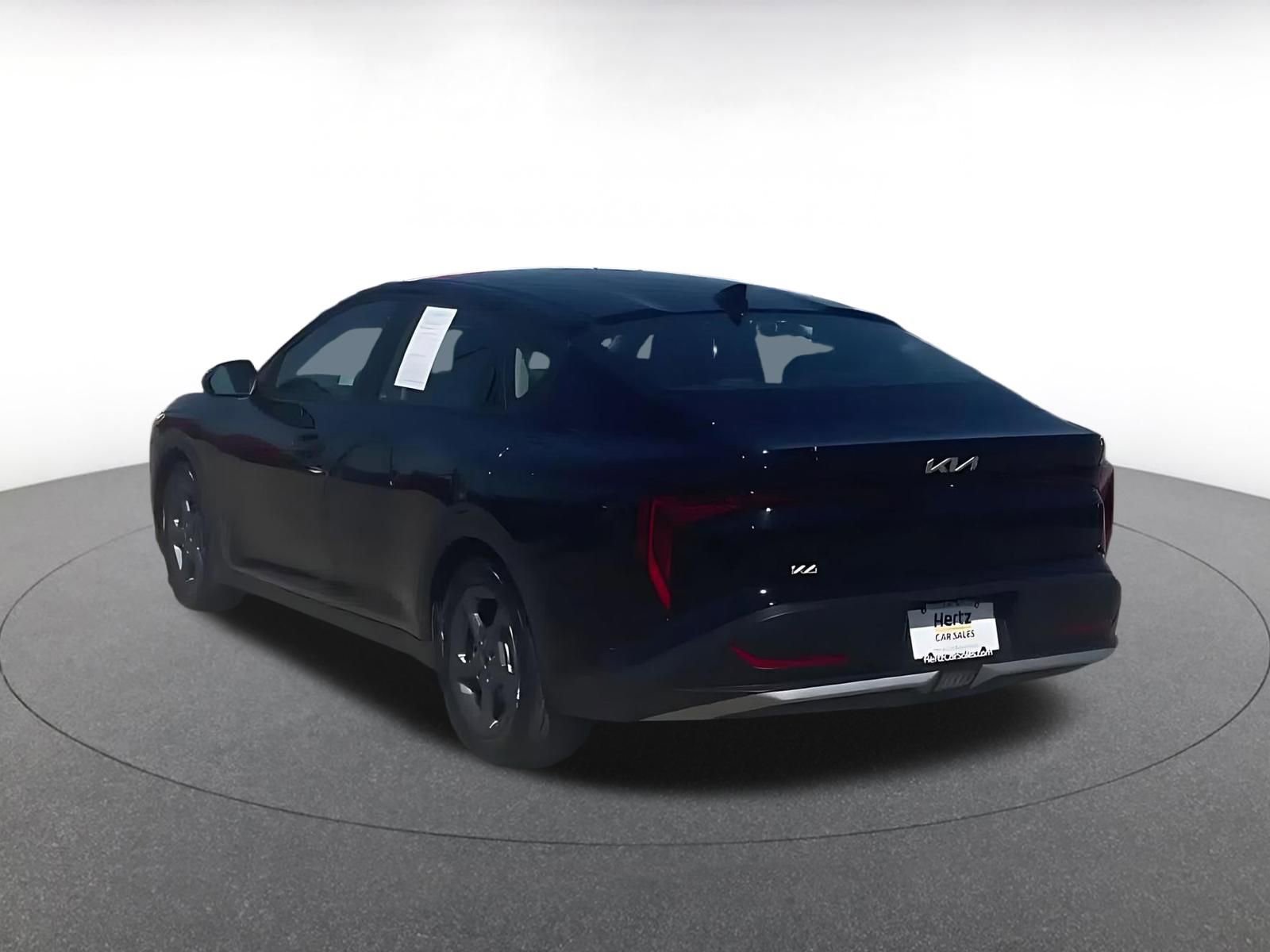 Used 2025 Kia K4 LXS image 11