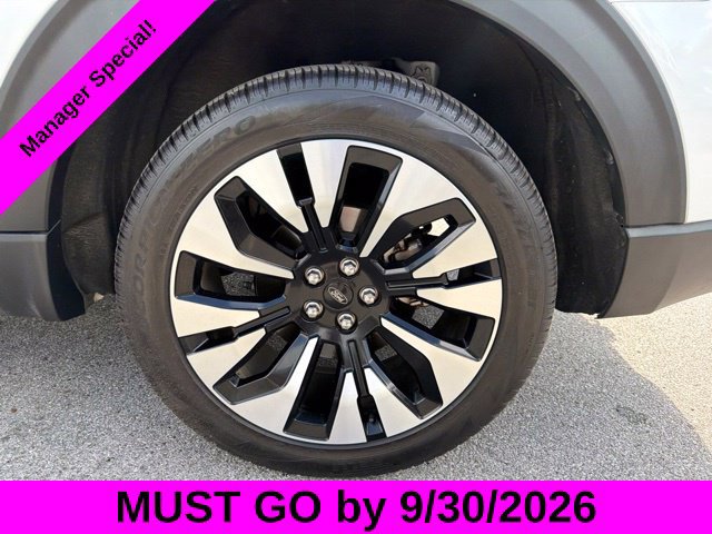 Used 2025 Ford Explorer Platinum w/ LUX Leather Package AWD/4WD image 13