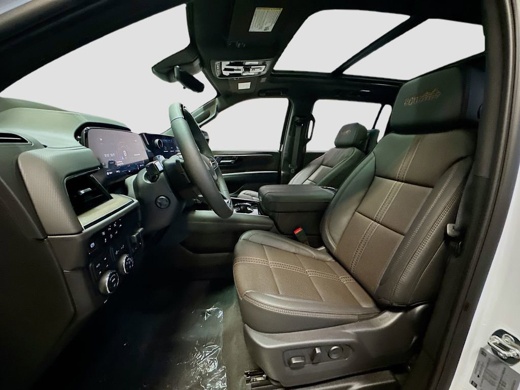 New 2026 Chevrolet Suburban High Country image 23