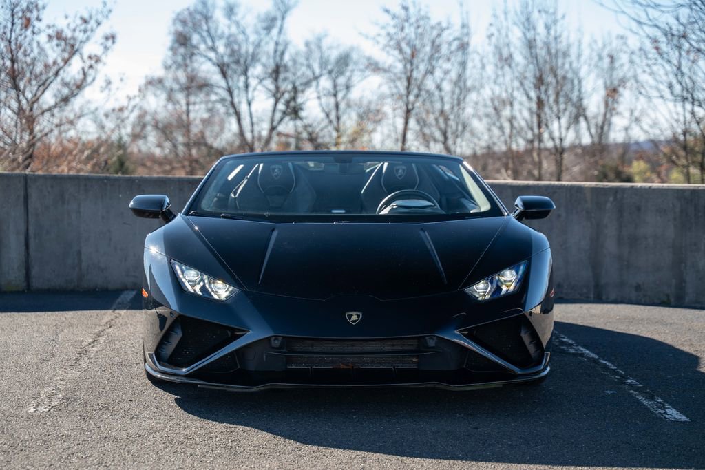 Used 2021 Lamborghini Huracan EVO RWD image 13