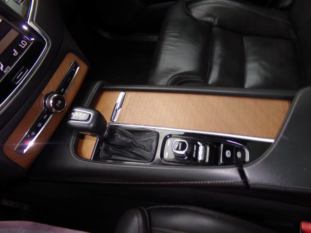 Used 2016 Volvo XC90 T6 Inscription image 59