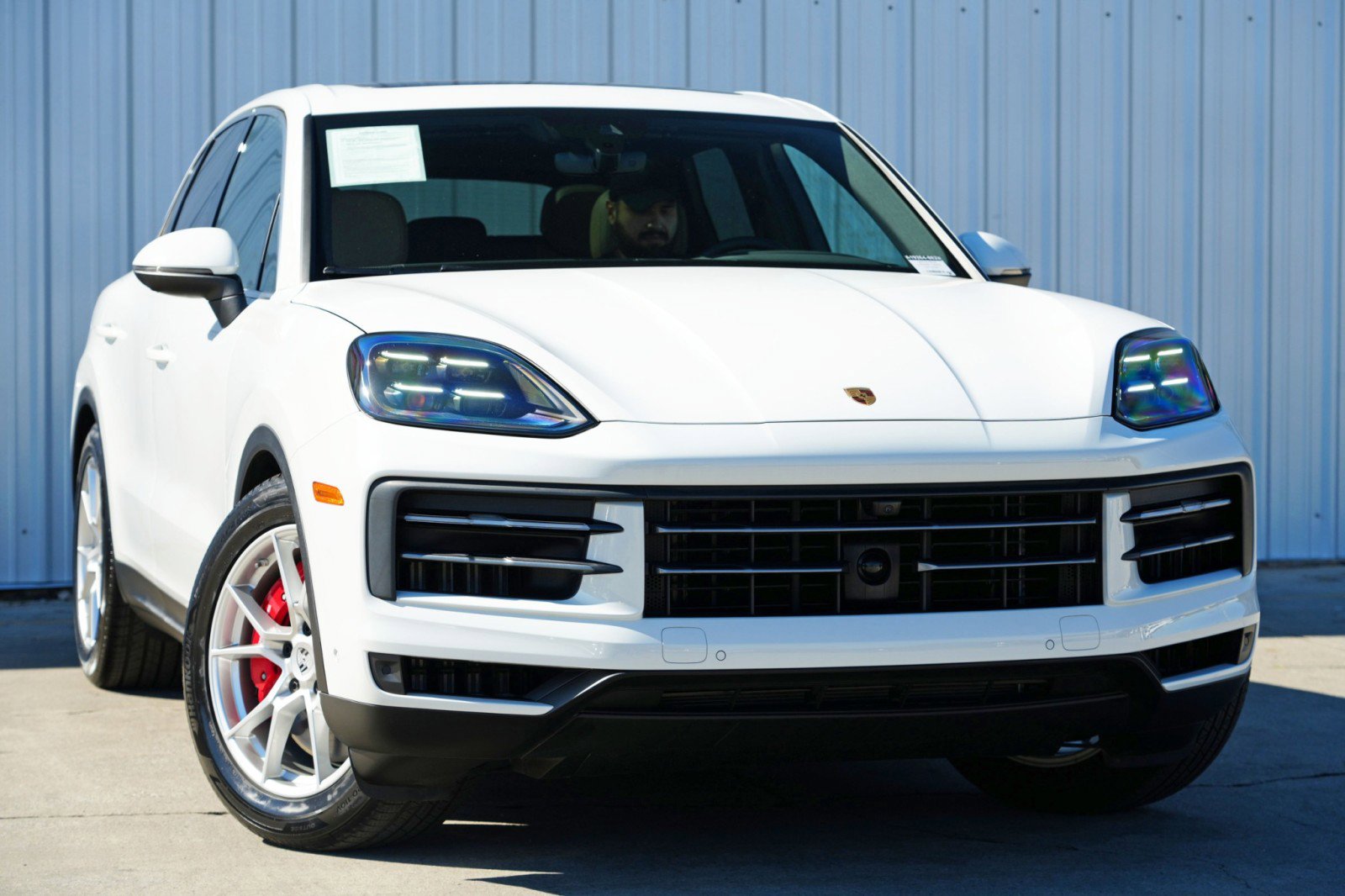 Used 2025 Porsche Cayenne S w/ Premium Package Plus image 4