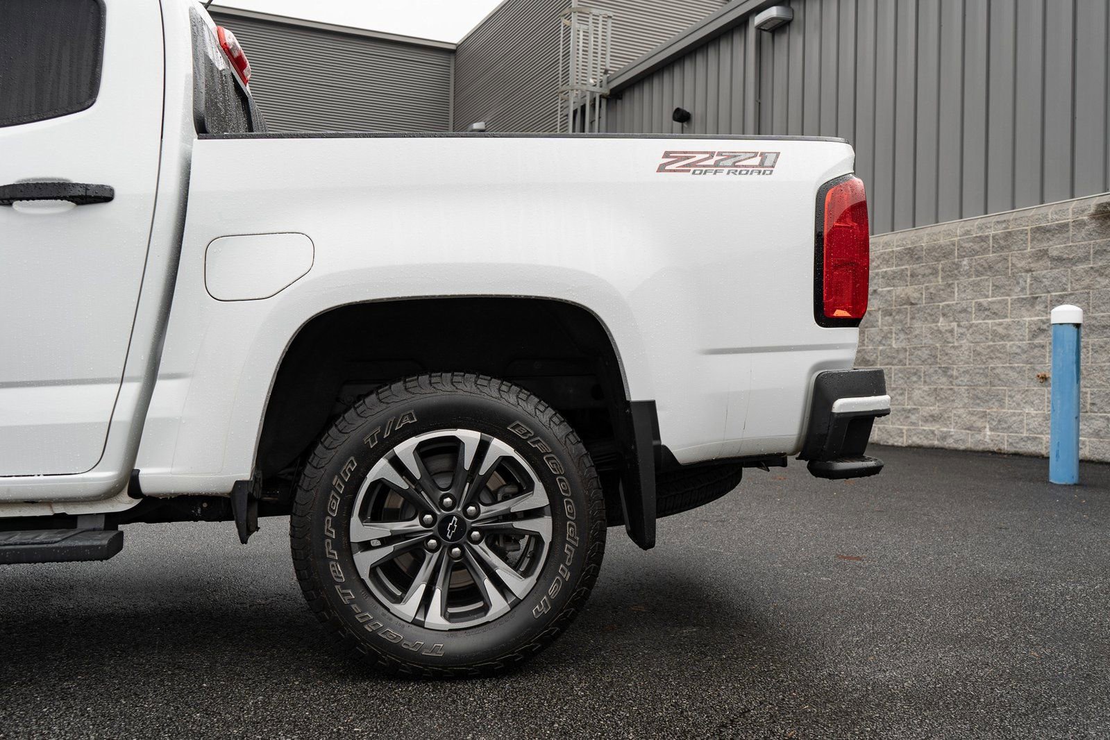 Used 2021 Chevrolet Colorado Z71 w/ Safety Package AWD/4WD image 6
