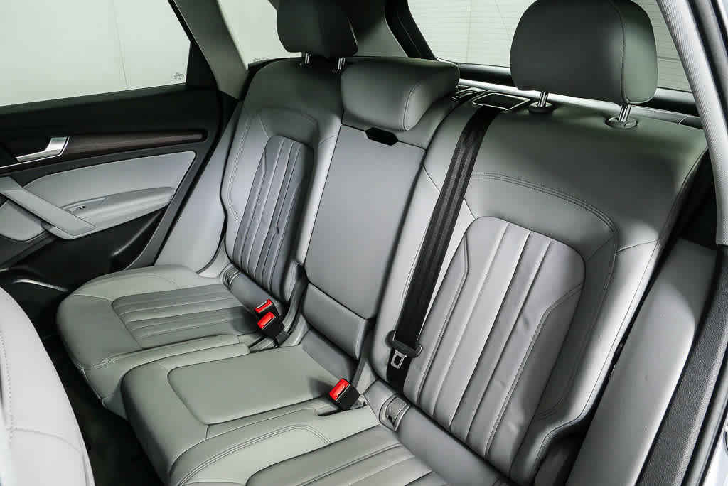 Used 2022 Audi Q5 2.0T Premium Plus w/ Premium Plus Package image 17