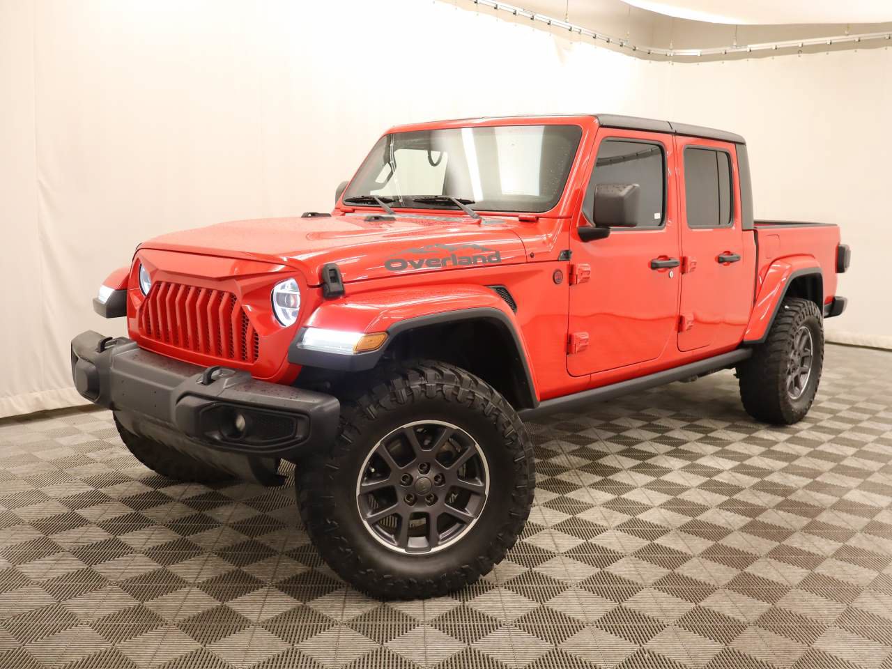 Used 2020 Jeep Gladiator Overland AWD/4WD image 1