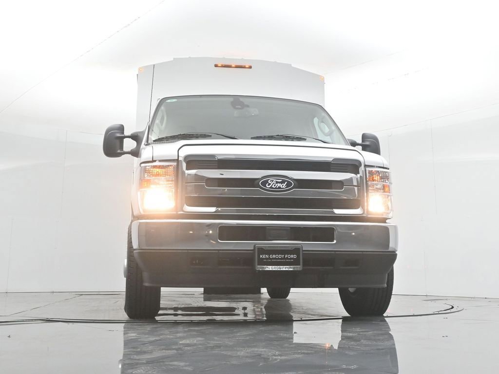 New 2026 Ford E-350 and Econoline 350 Super Duty w/ Power Equipment Group RWD image 48