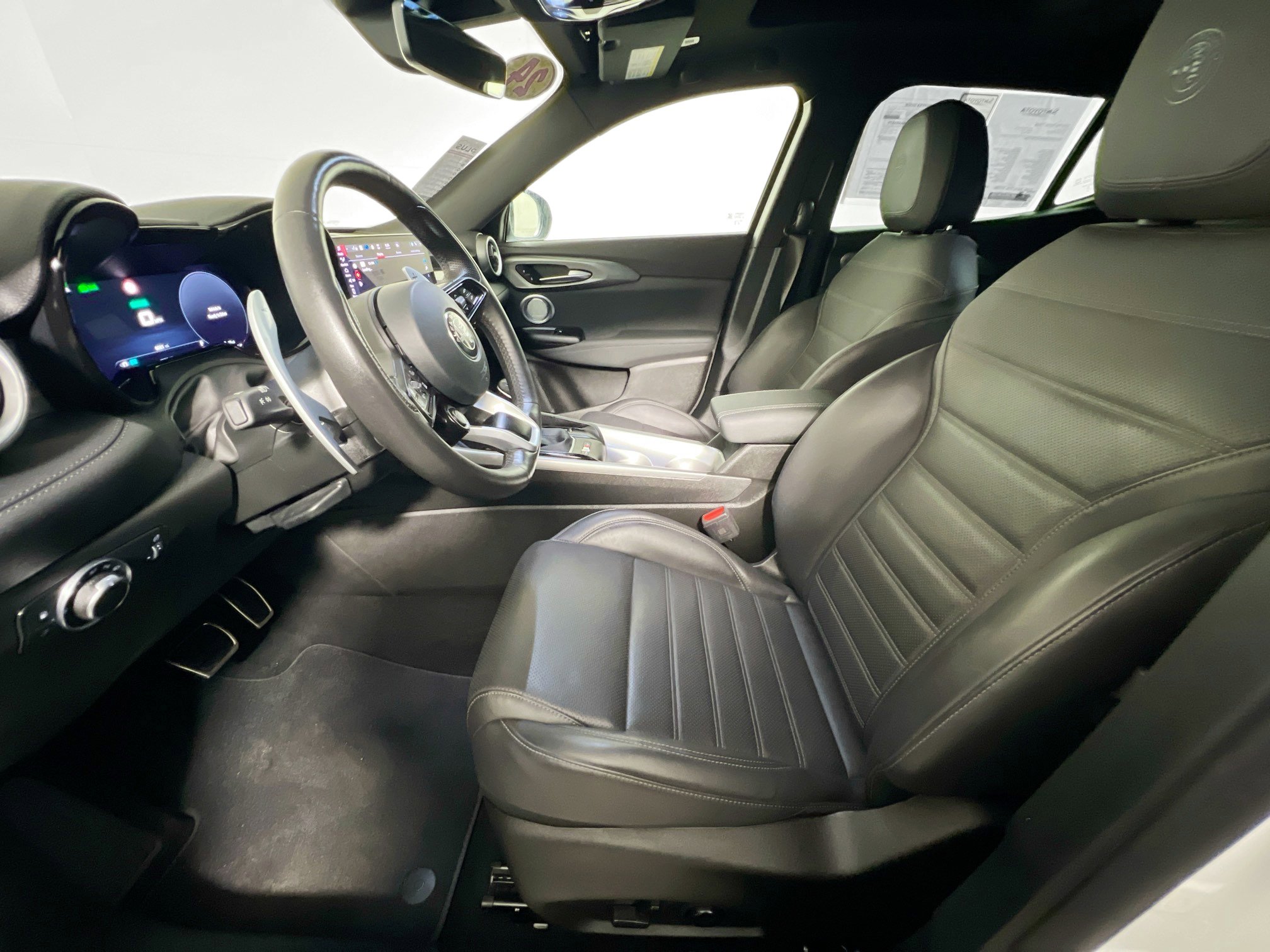 Used 2024 Alfa Romeo Tonale Veloce image 14