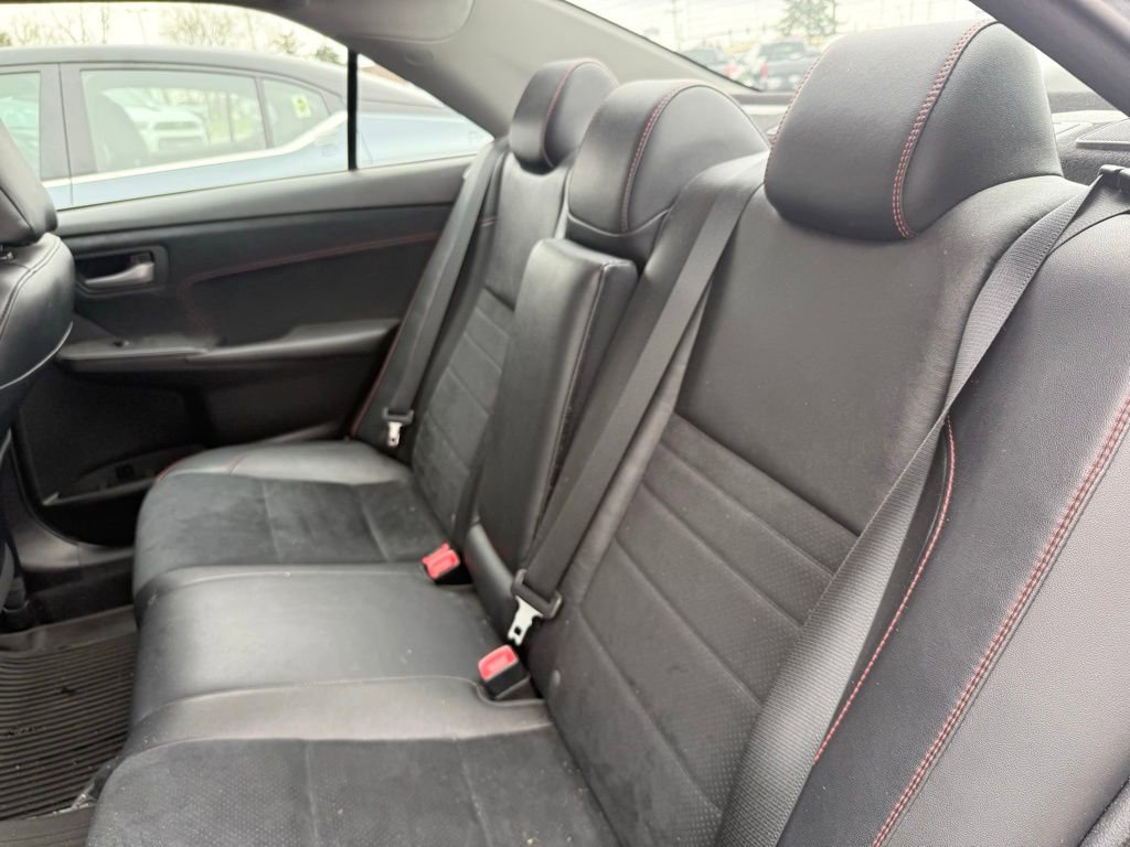 Used 2017 Toyota Camry XSE image 7