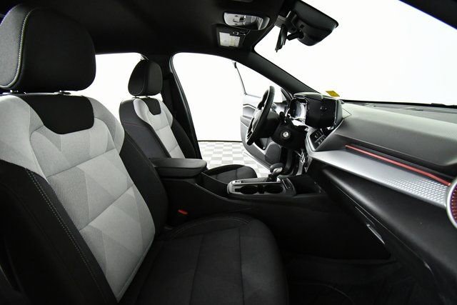 Used 2025 Chevrolet Trax RS w/ Driver Confidence Package image 22