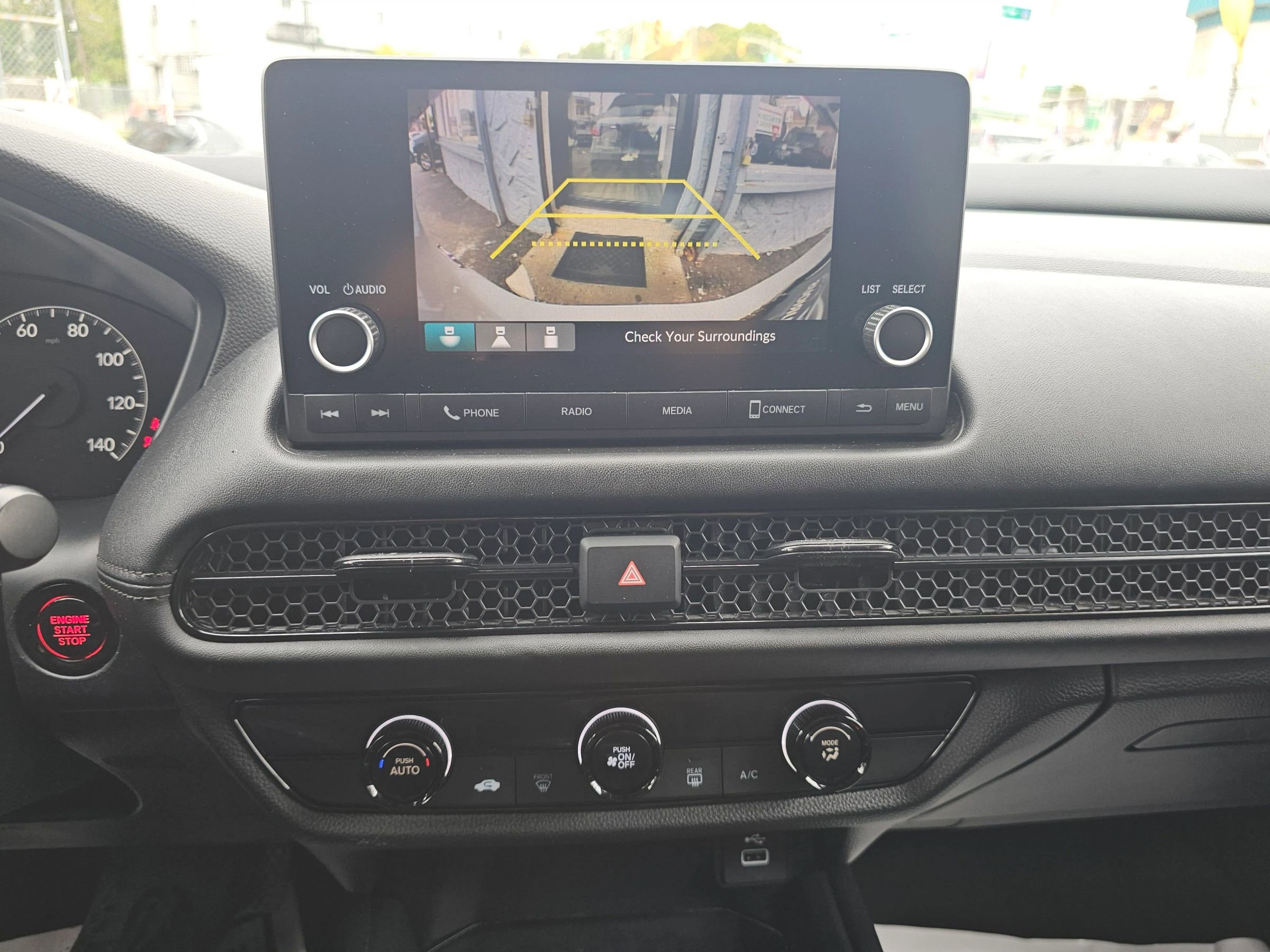Used 2023 Honda HR-V LX image 27