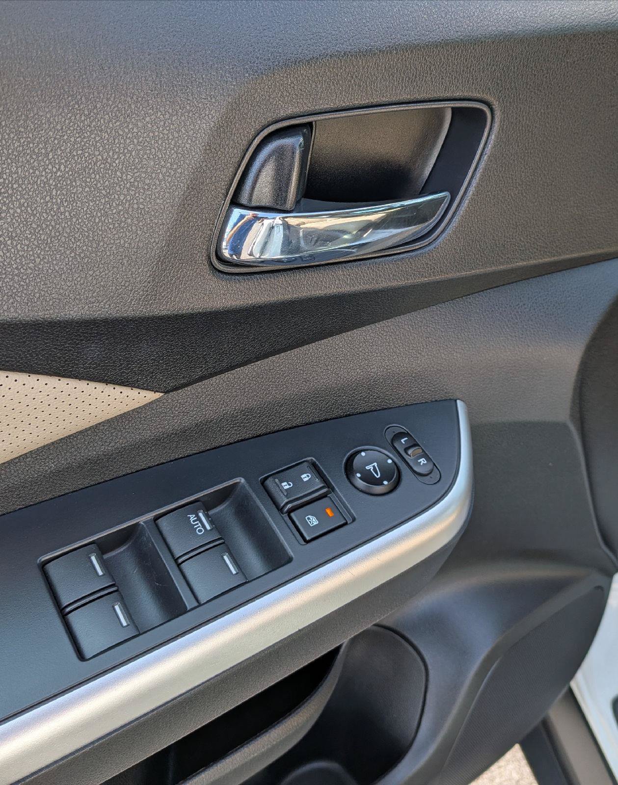 Used 2015 Honda CR-V EX-L image 15