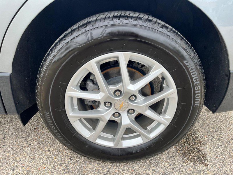 Used 2023 Chevrolet Equinox LT AWD/4WD image 16