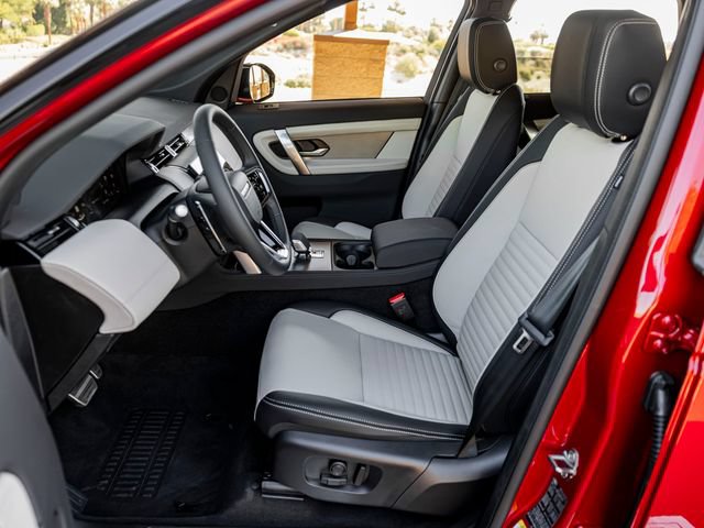 New 2025 Land Rover Discovery Sport Dynamic SE AWD/4WD image 14